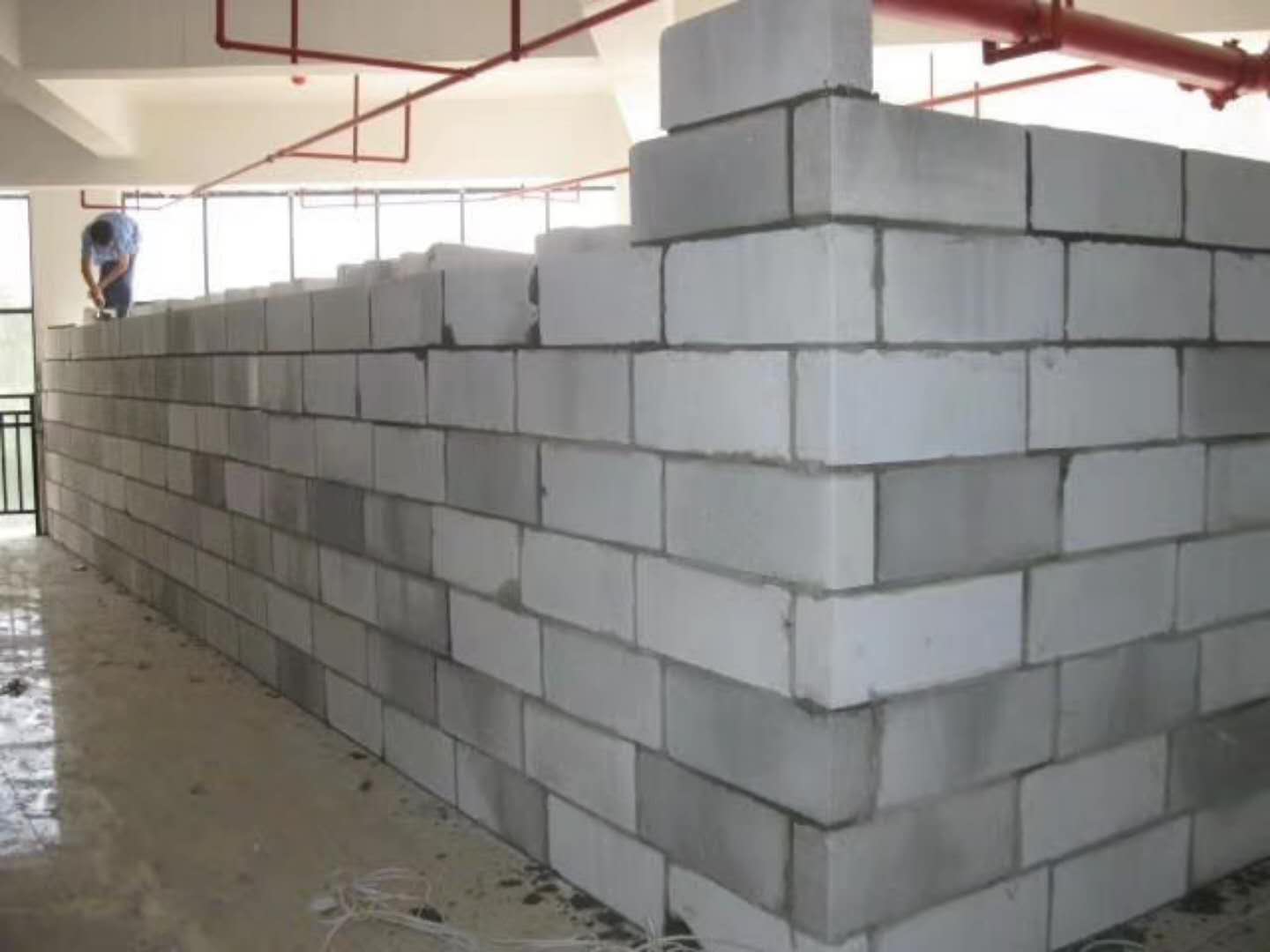 旌阳蒸压加气混凝土砌块承重墙静力和抗震性能的研究